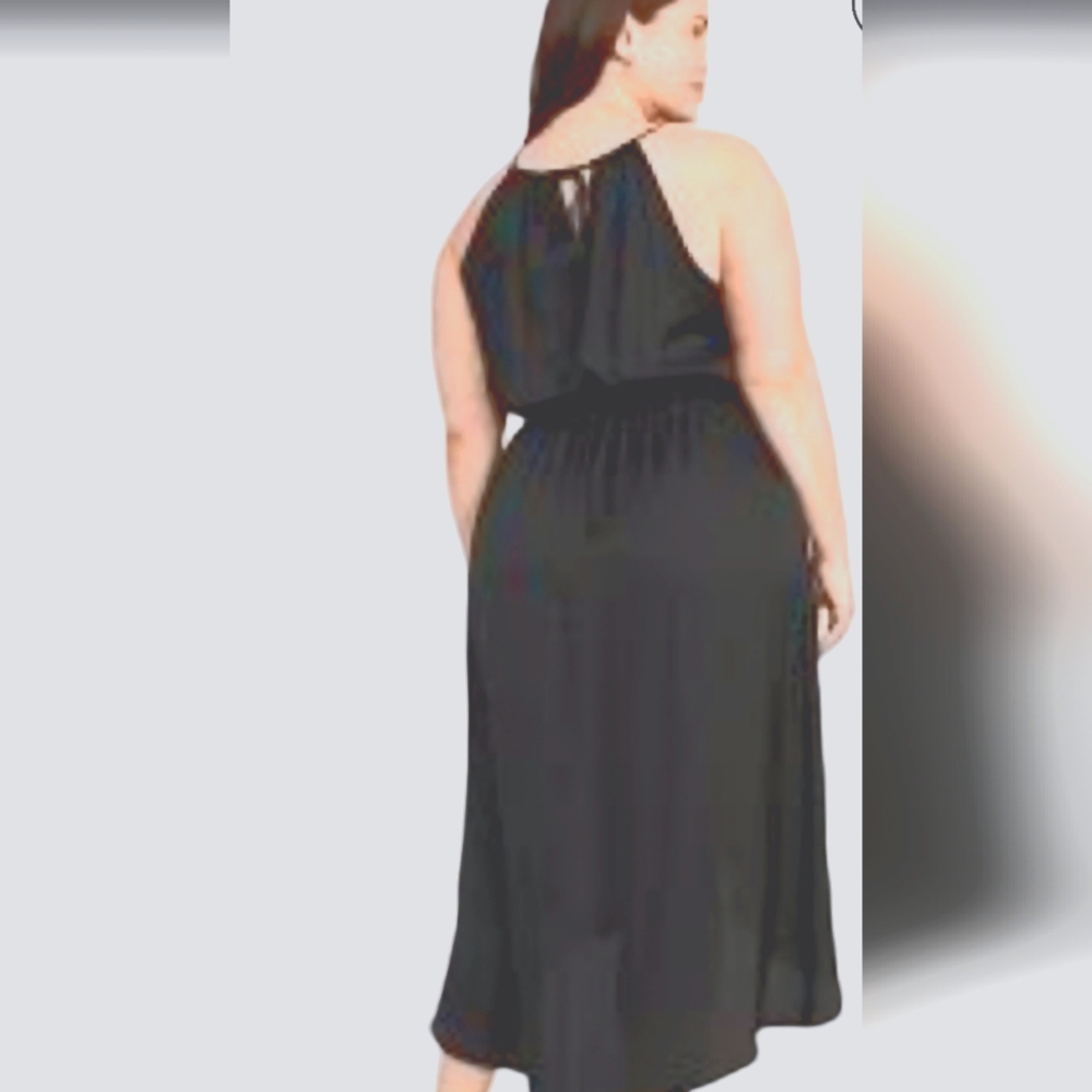 Women's plus size sleeveless satin black evening 👗 with split oveskirt